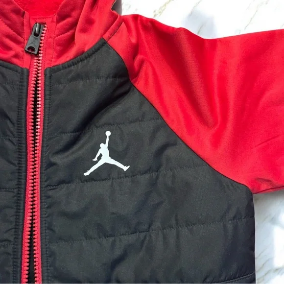 Jordan Nike Like New Boys Medium Red and Black Jacket - Picture 2 of 5